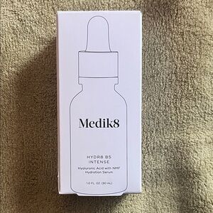 Medik8 Hydr8 B5 Intense Hydration Serum